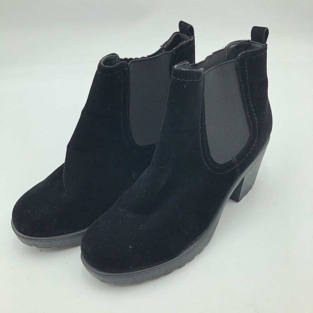 Public Desire Black Velour Chelsea boots Chunky Heel Sz 6